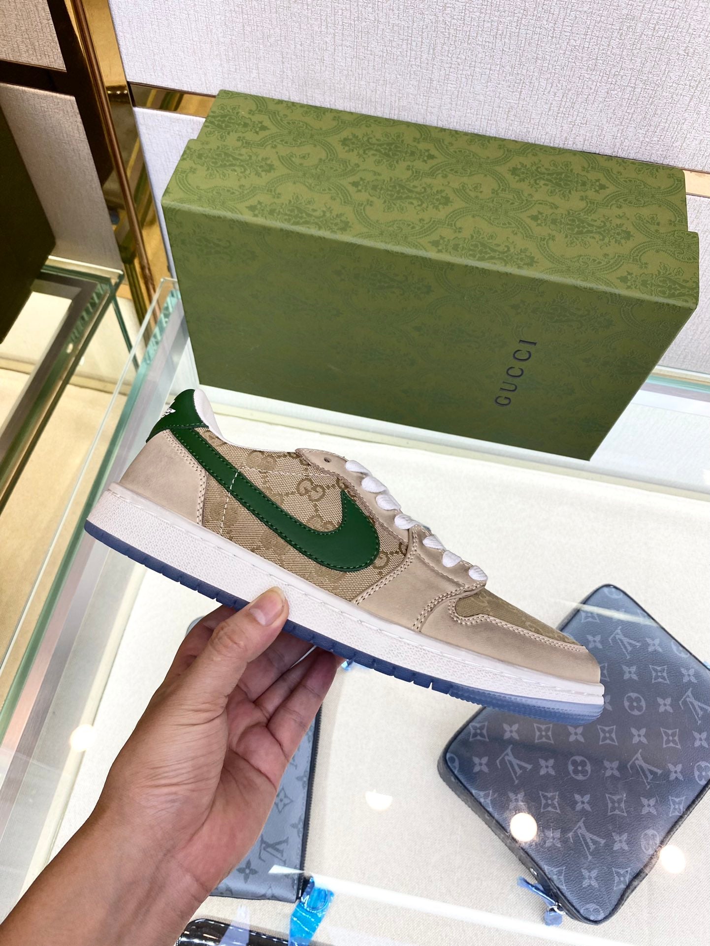 GU AJ1 N*KE Sneakers Jordan