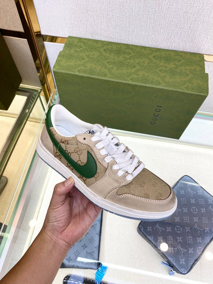 GU AJ1 N*KE Sneakers Jordan