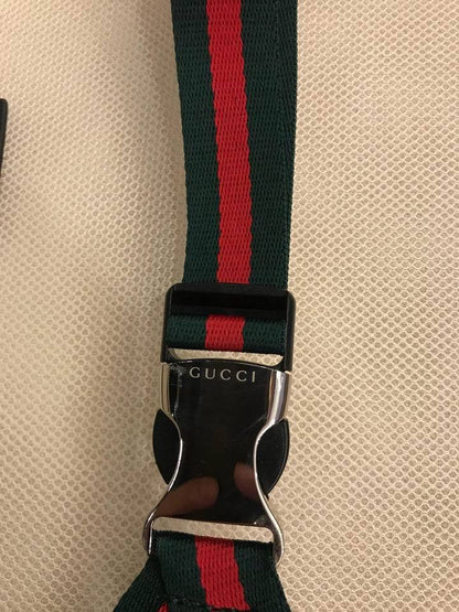 GU Rolling Luggage Bag