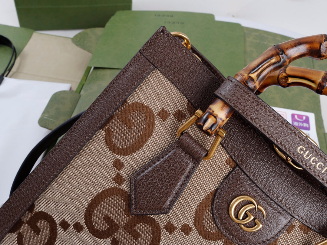GU Bag Medium LOGO  27 cm