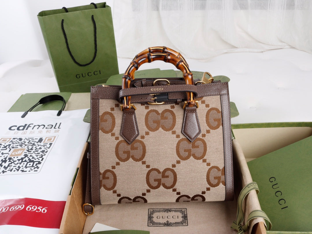 GU Bag Medium LOGO  27 cm