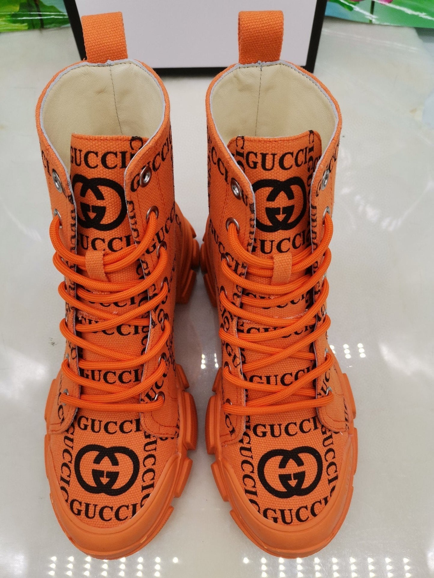 GU Boots Orange