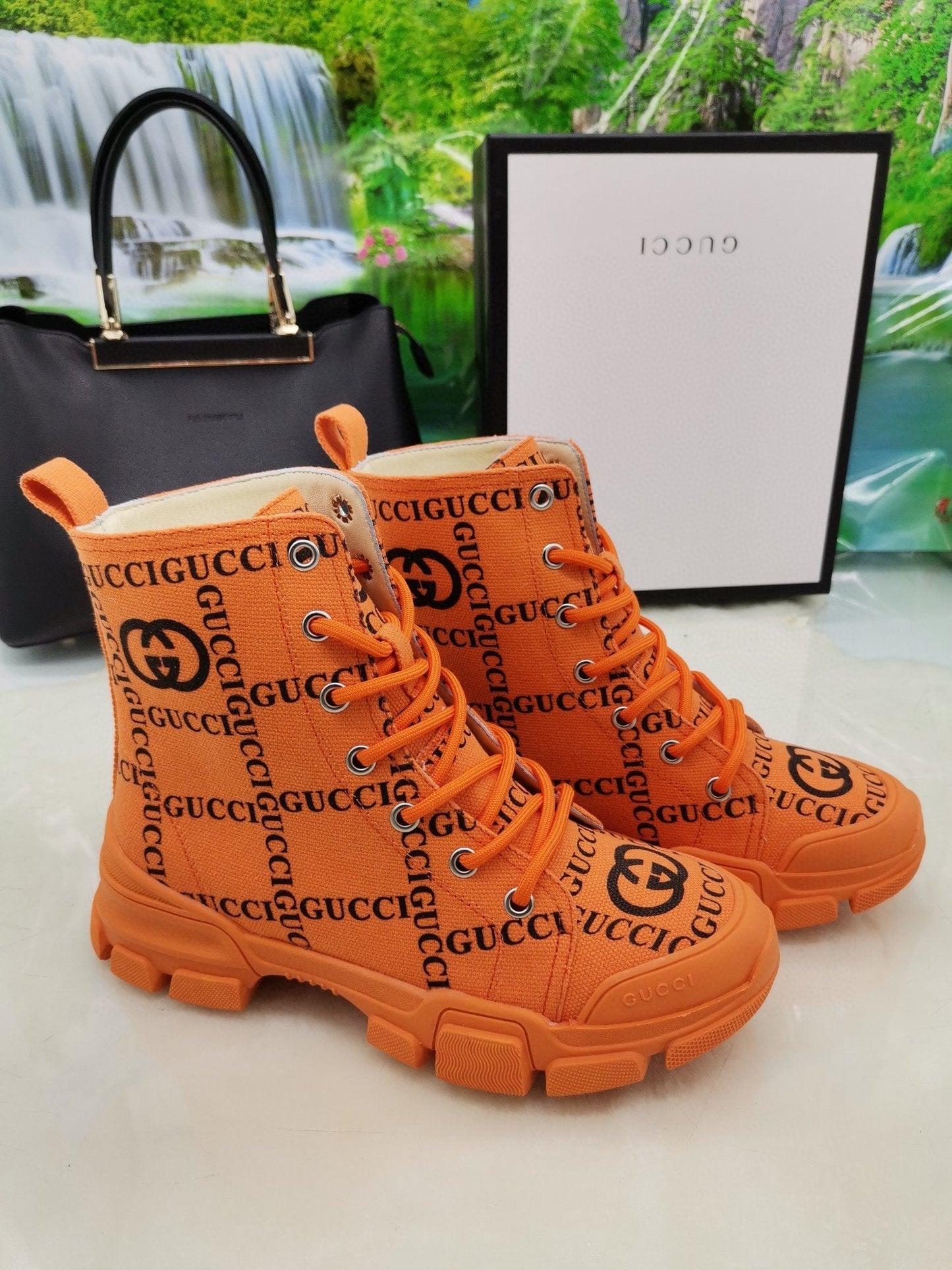 GU Boots Orange