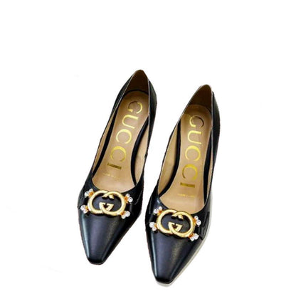 GU  Shoes Woman Logo