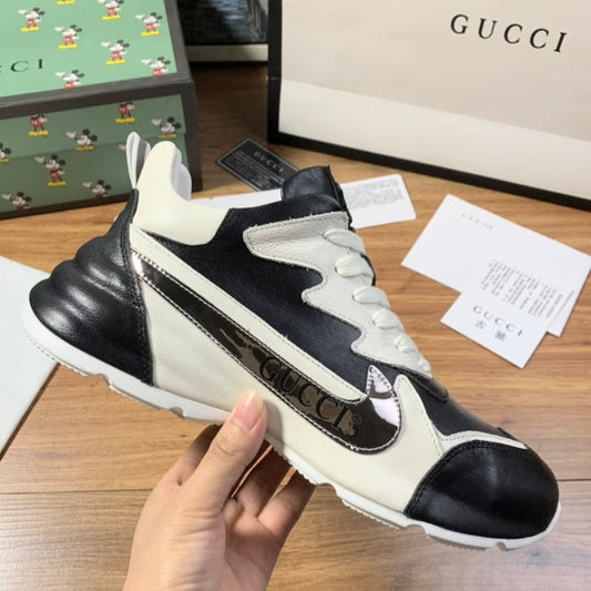 GU   Sneakers
