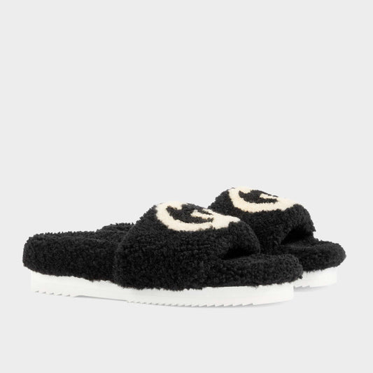 GU Slippers Shearling
