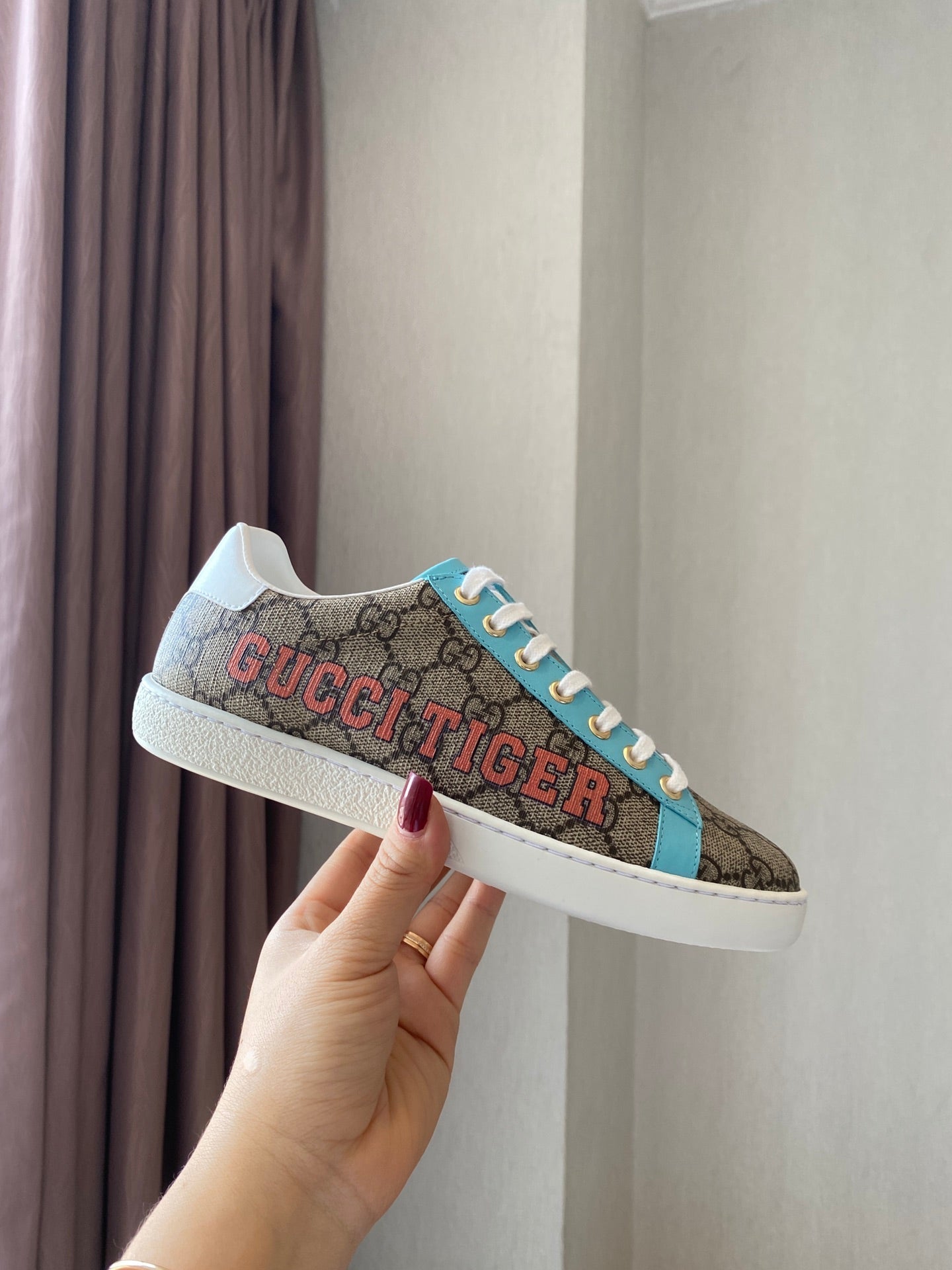 GU Tiger Sneakers