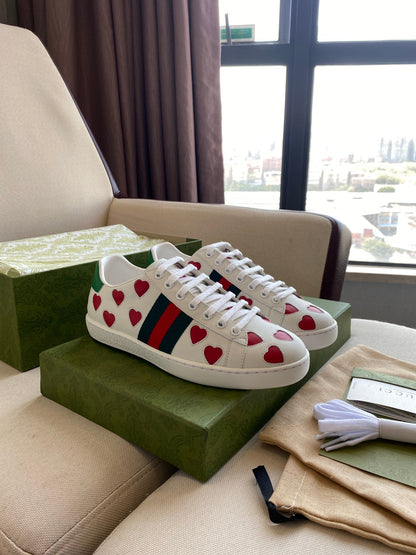 GU Hearth Sneakers