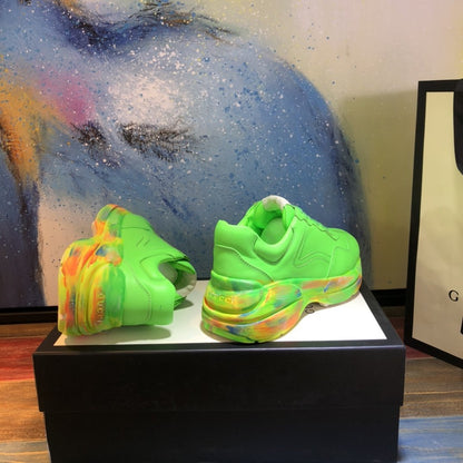 GU  Sneakers