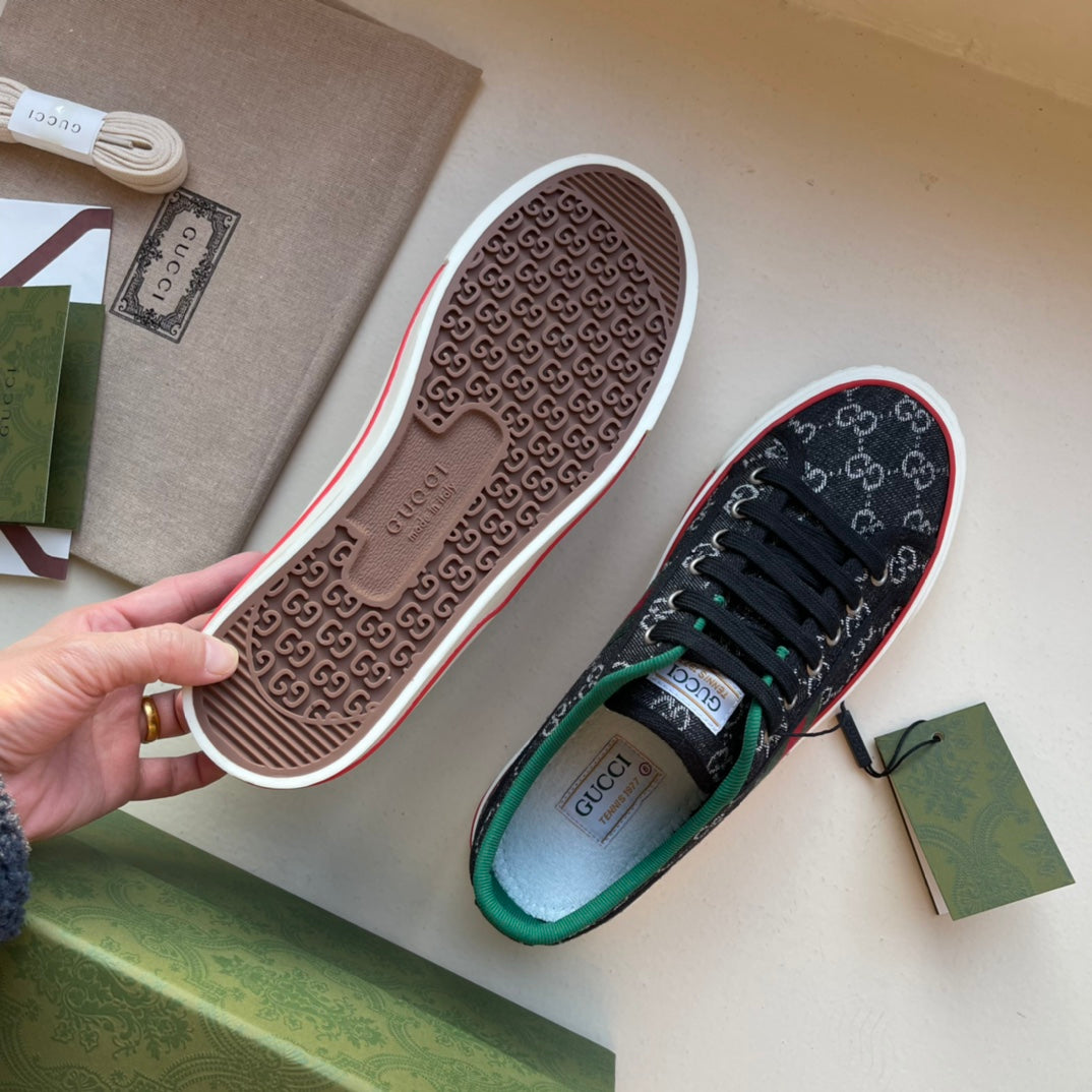 GU  Sneakers Tennis