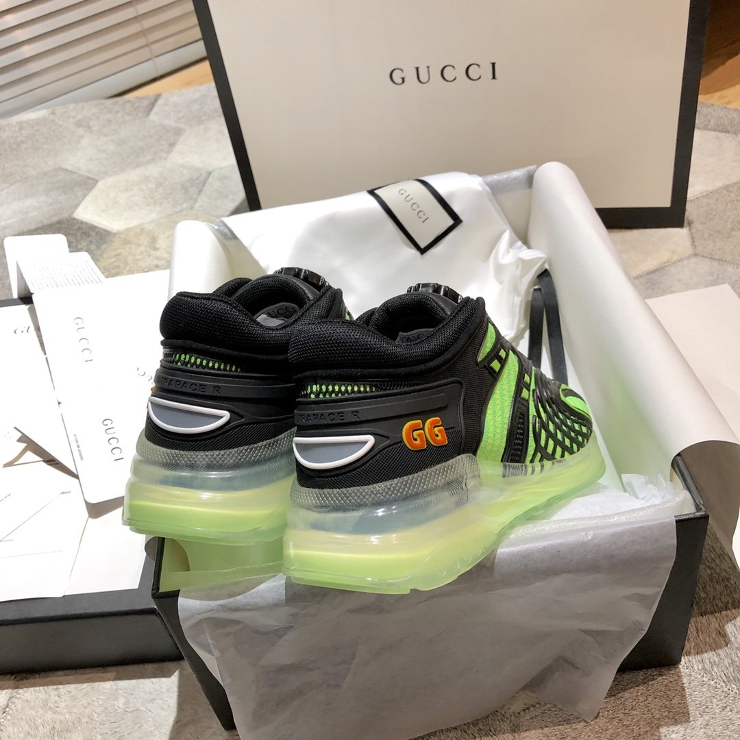 GU   Sneakers Black