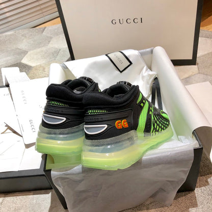 GU   Sneakers Black