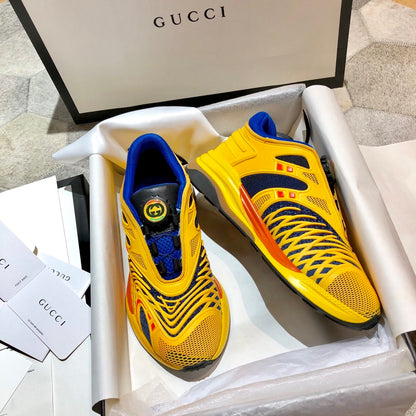 GU Sneakers Yellow