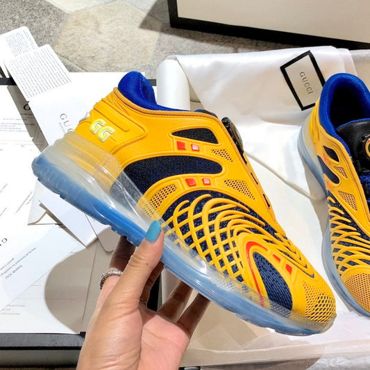 GU Sneakers Yellow