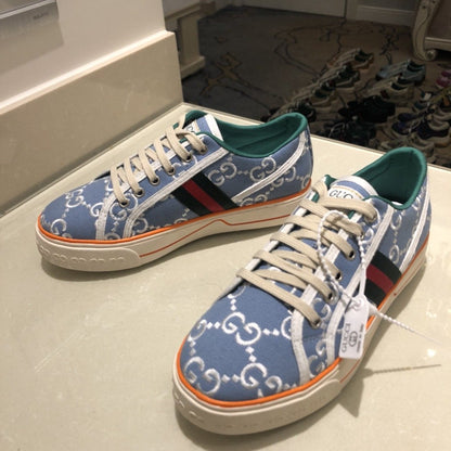 GU   Sneakers Blue