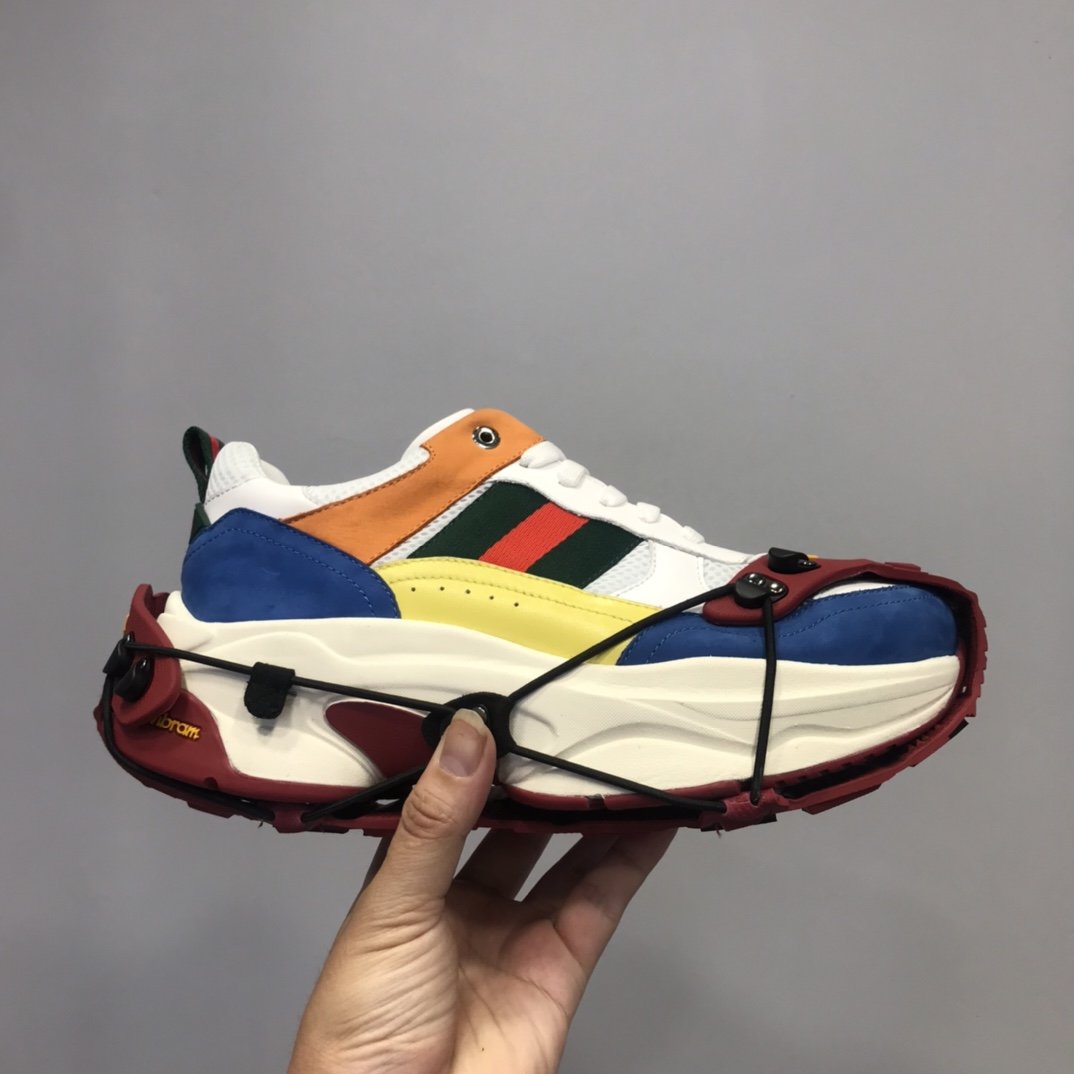GU    Sneakers Ace White