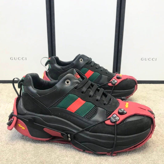 GU    Sneakers Ace Black