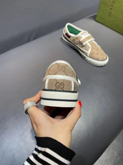 GU  Sneakers Tennis 2 color 's