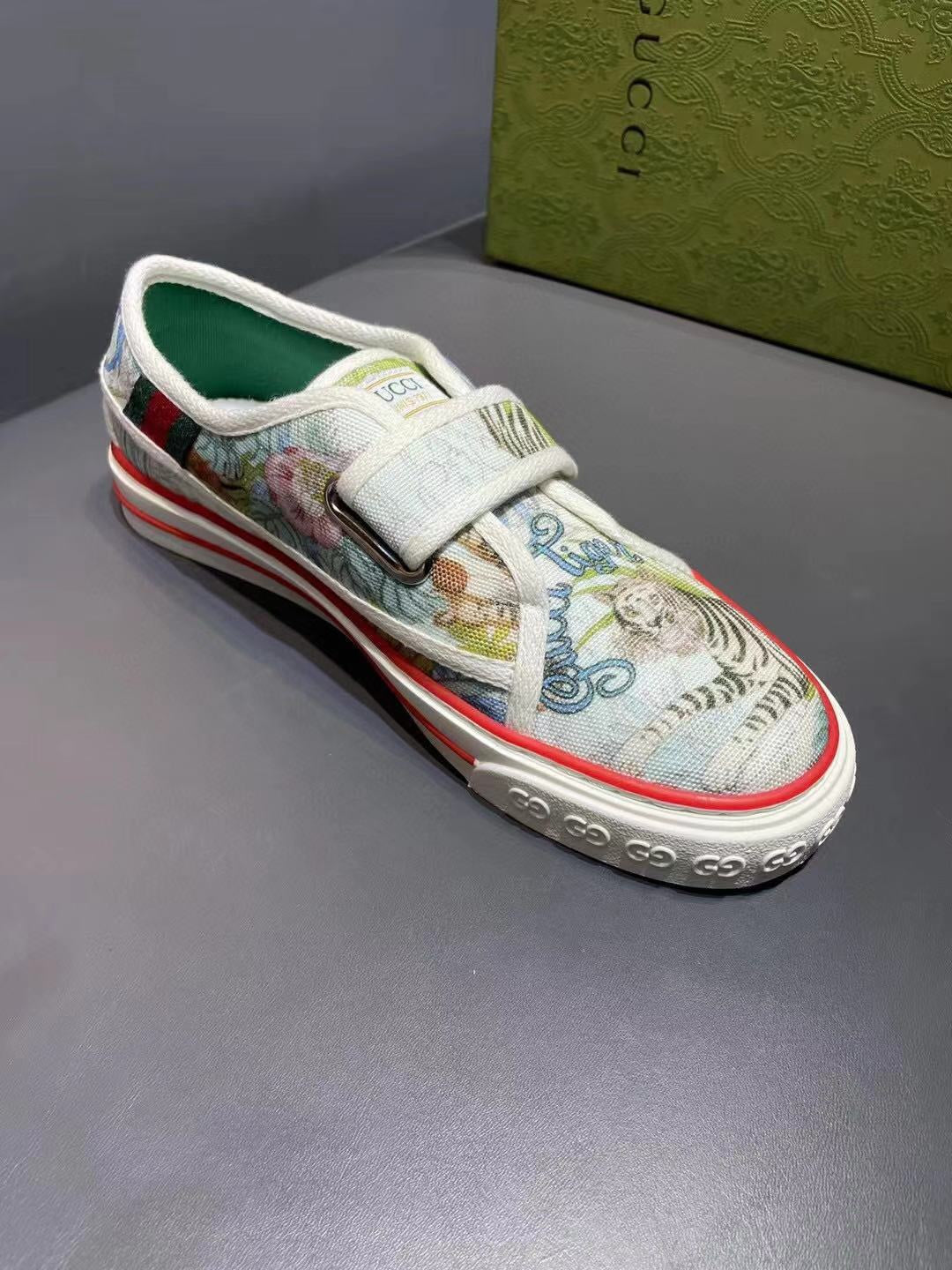 GU  Sneakers Tennis 2 color 's