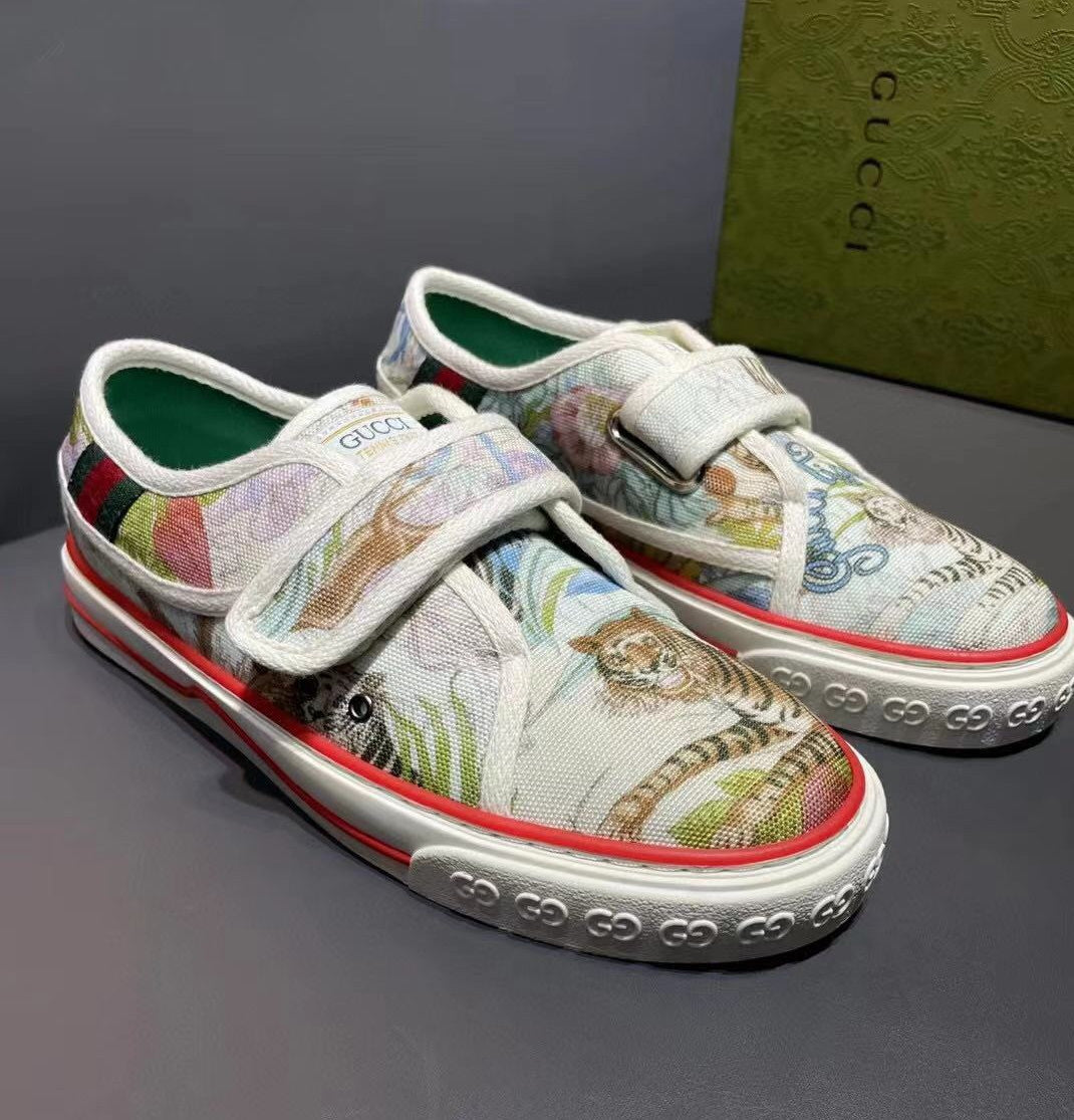 GU  Sneakers Tennis 2 color 's