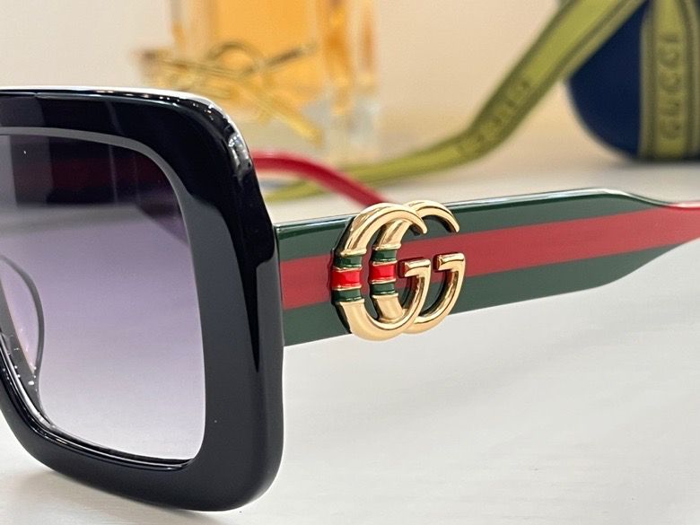 GU Sunglasses 2 Color 's