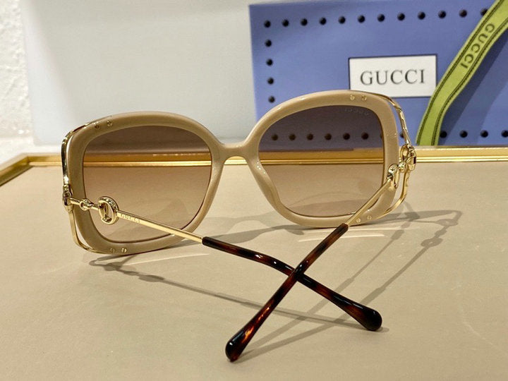 GU  Sunglasses 3 Color 's