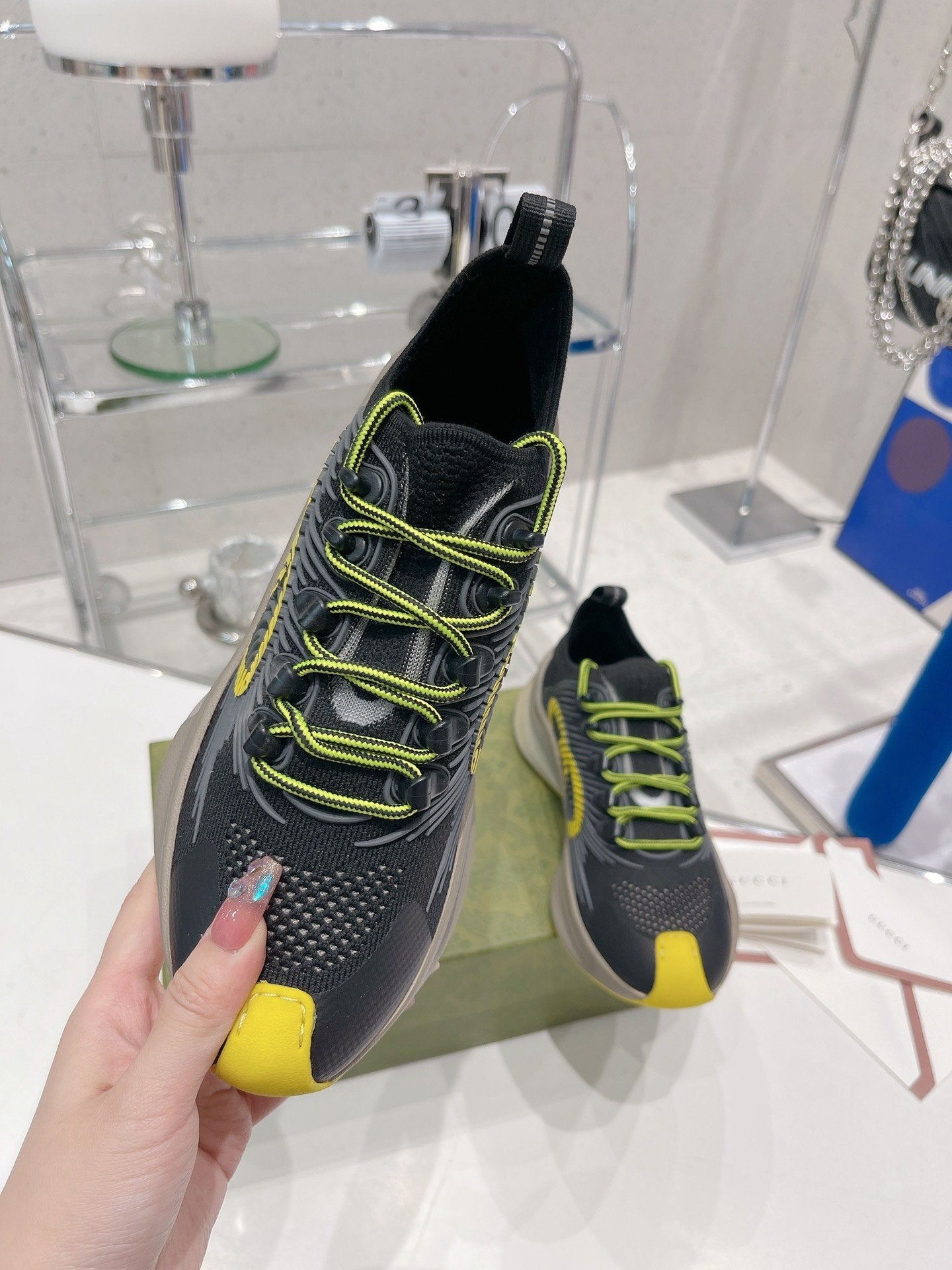 GU  Sneakers Man 3 Color 's