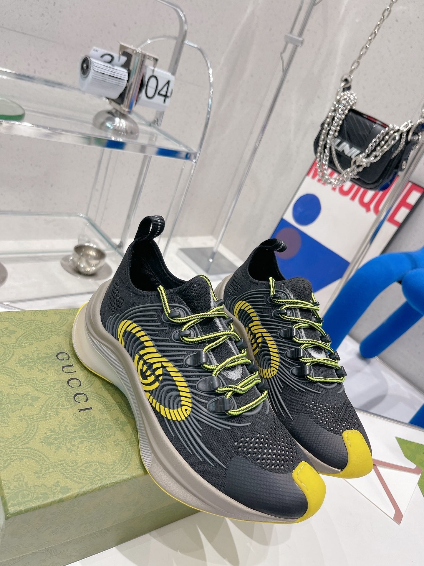 GU  Sneakers Man 3 Color 's