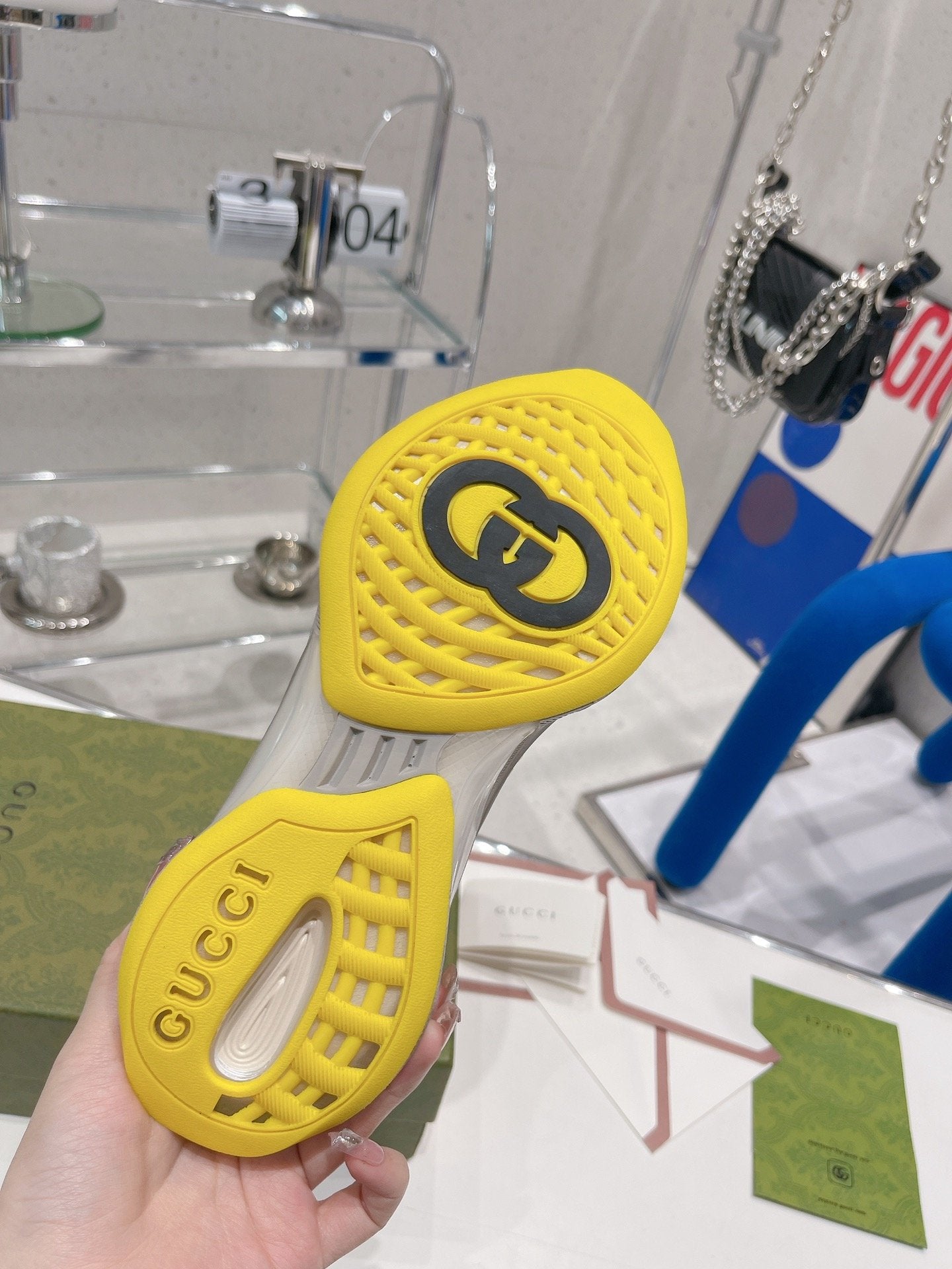 GU  Sneakers Woman