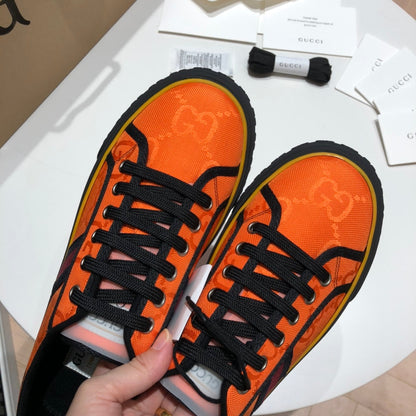 GU Sneakers Monogram