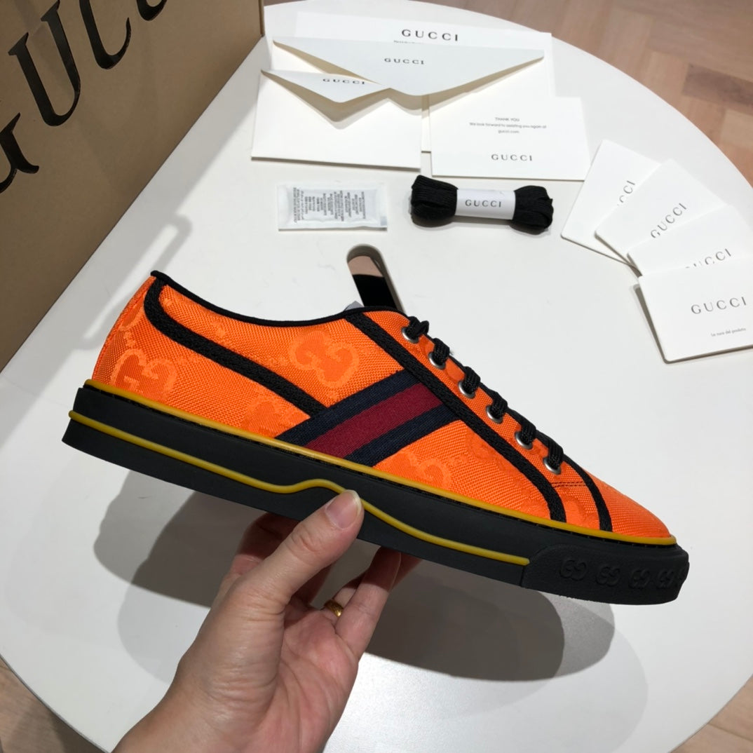 GU Sneakers Monogram