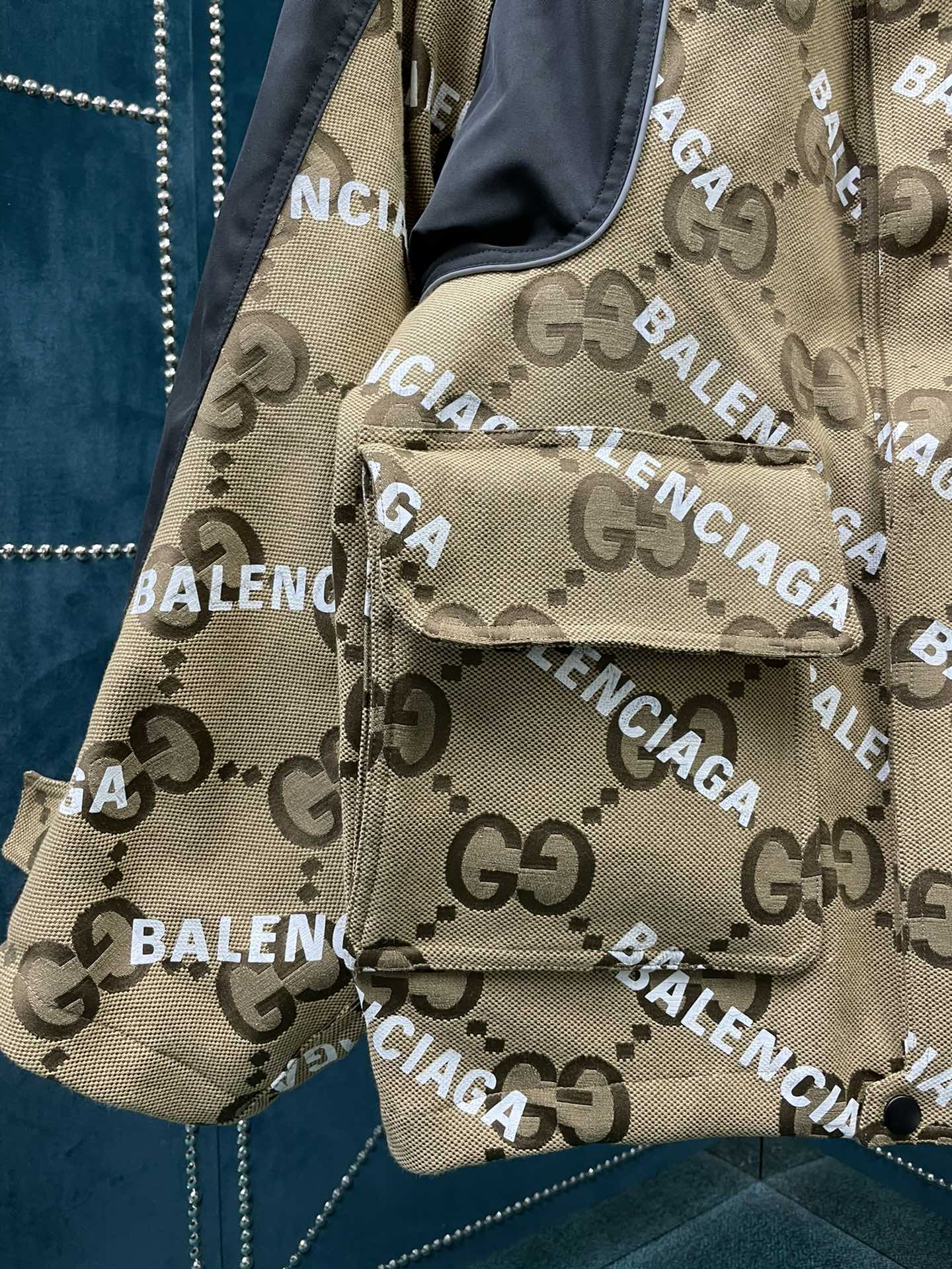 GU Jacket Jumbo  Hacker