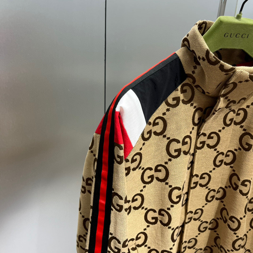 GU Jacket Tiger Jumbo  Logo