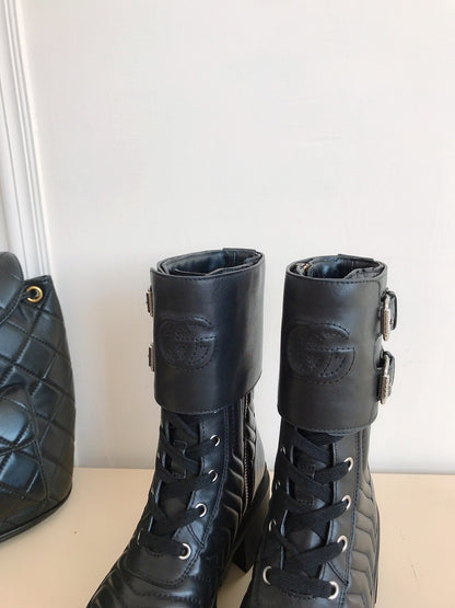 GU  Boots Black