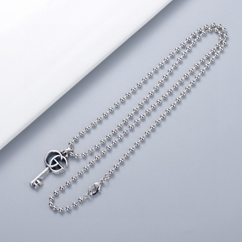 GU  Necklace