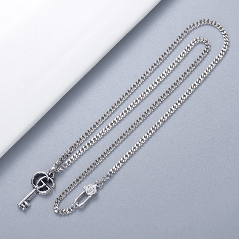 GU  Necklace