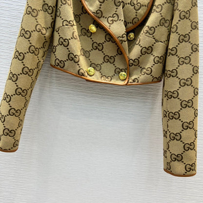 GU Jacket Logo Skirt Suit Woman