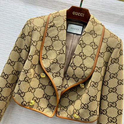 GU Jacket Logo Skirt Suit Woman