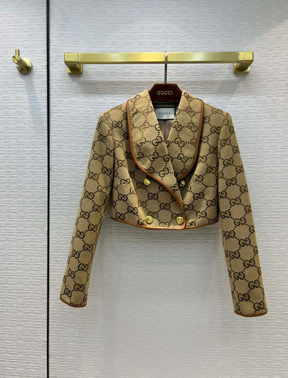 GU Jacket Logo Skirt Suit Woman
