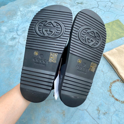 GU Sandals   Flat