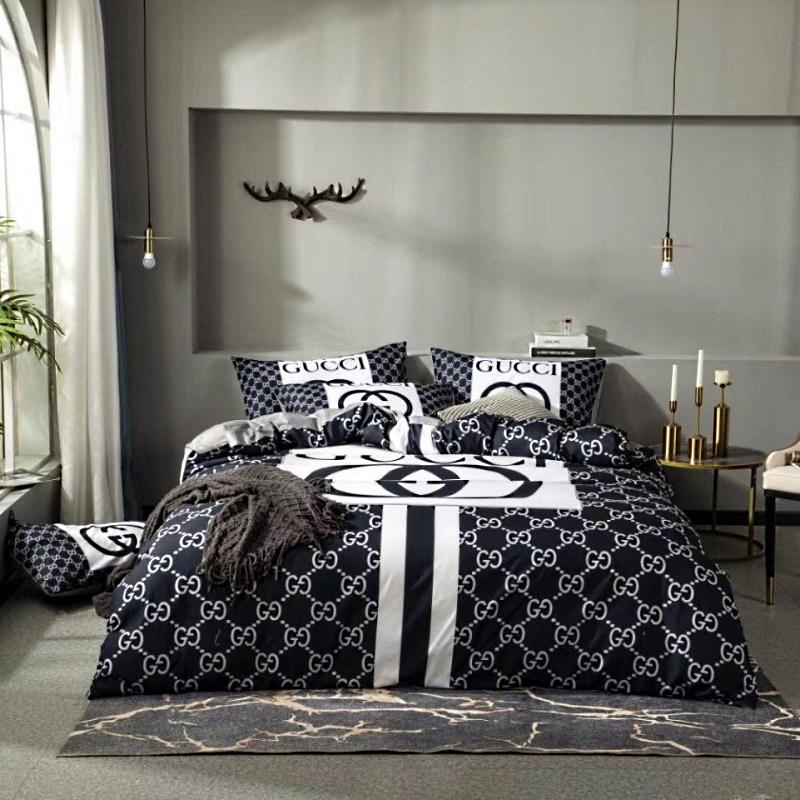 GU  Bedding Set