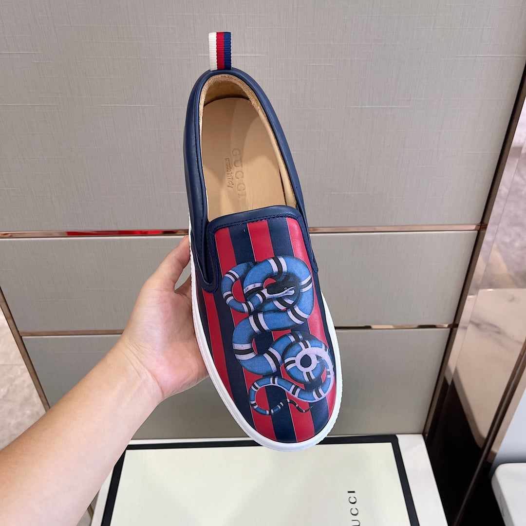 GU Sneakers Slip on