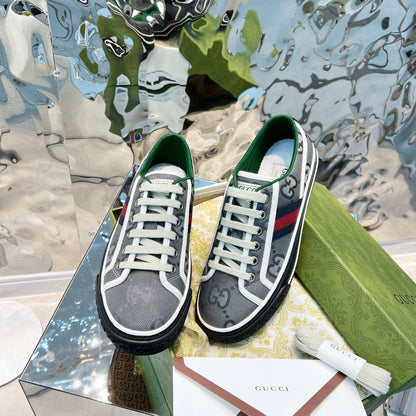 GU  Sneakers Tennis