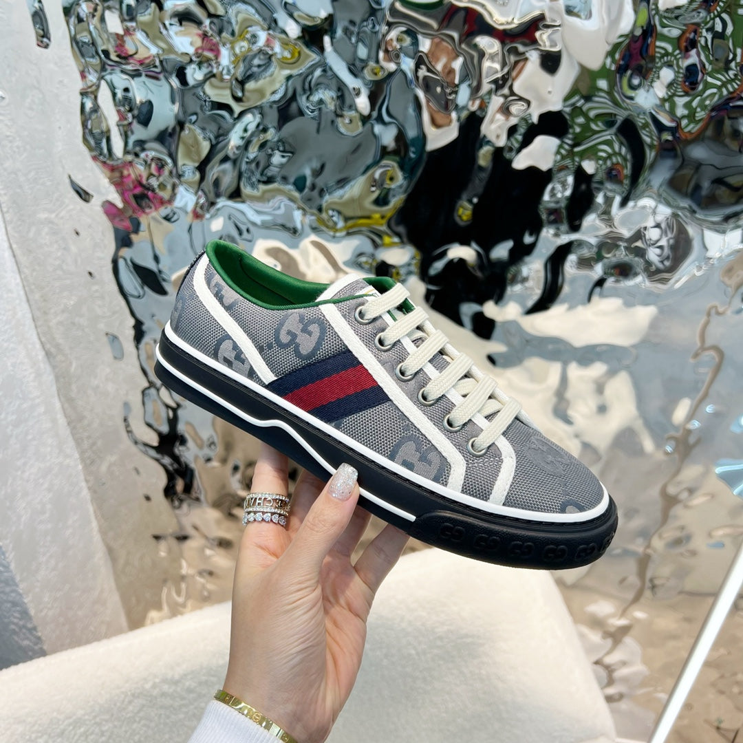 GU  Sneakers Tennis