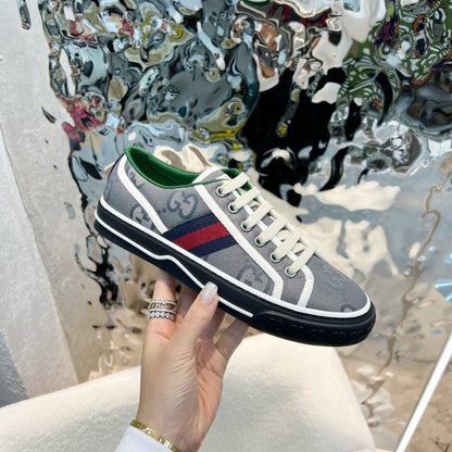 GU  Sneakers Tennis