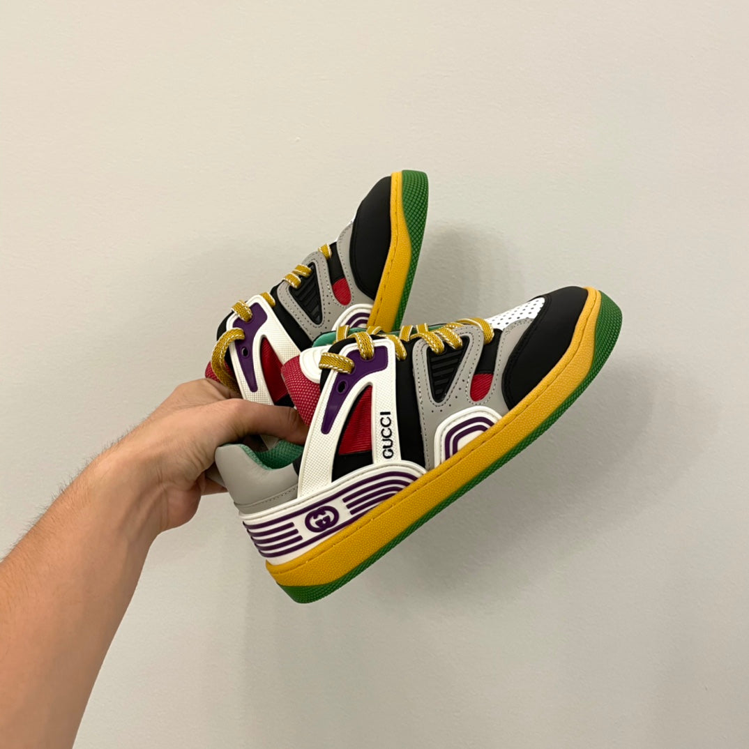 GU  Sneakers Basket