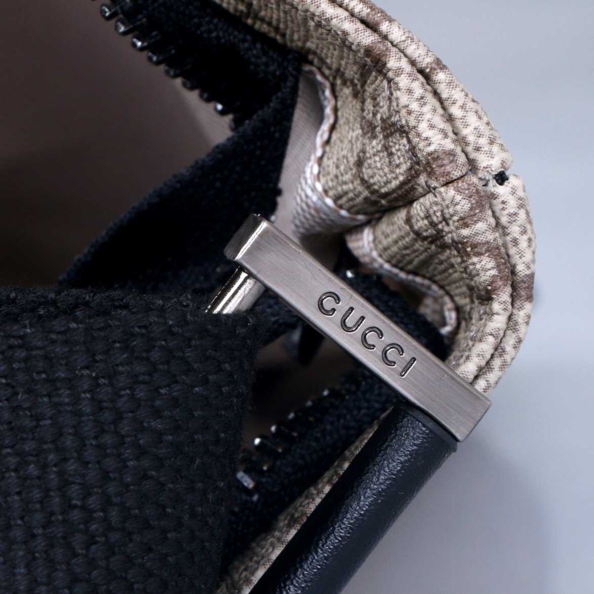 GU Bag Messenger