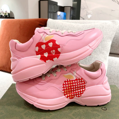 GU Sneakers Pink Heart