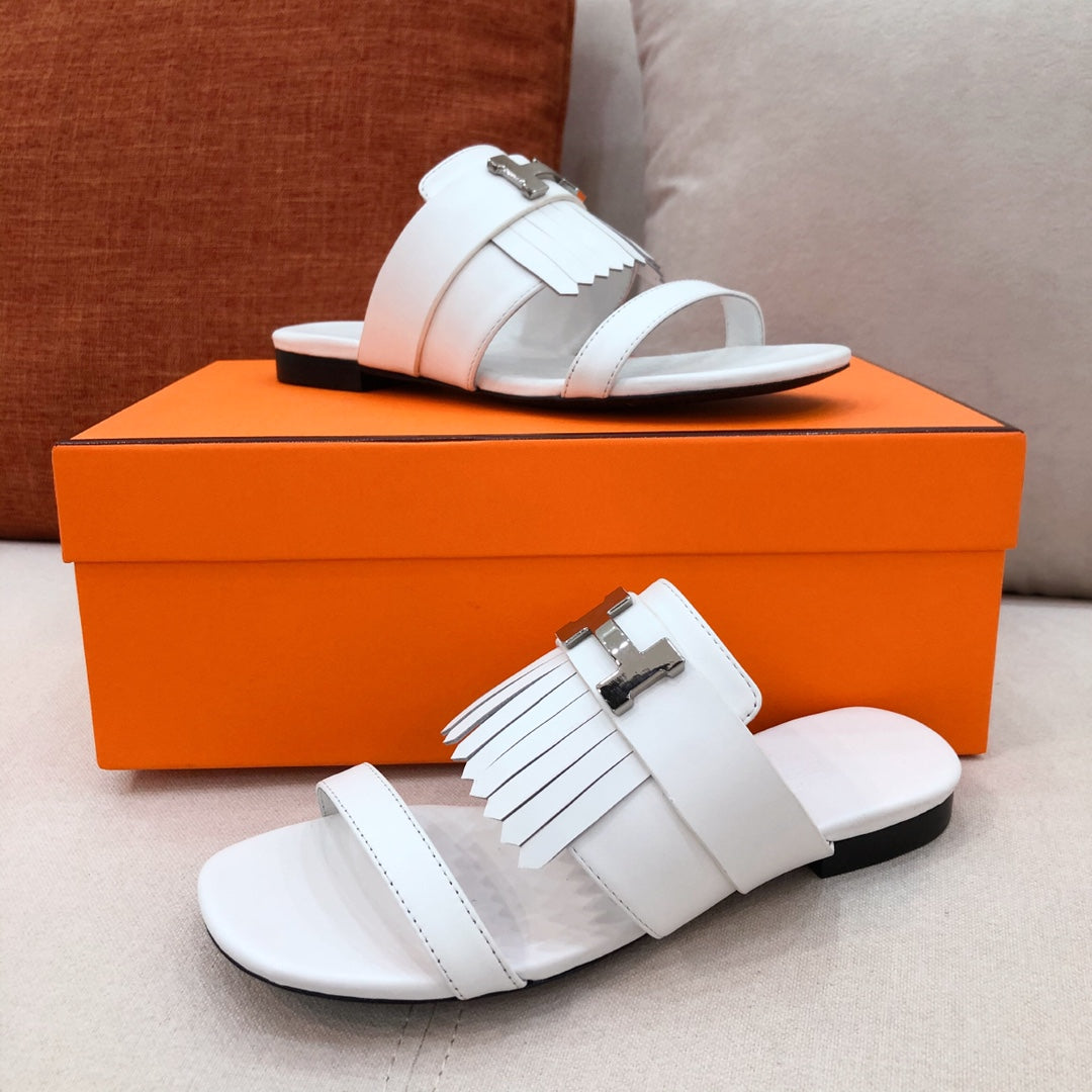 HRM Slippers White Flat