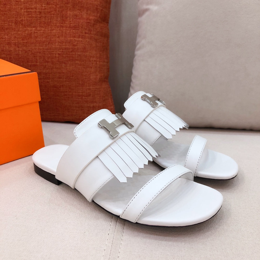 HRM Slippers White Flat